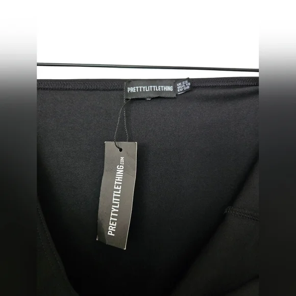NWT PrettyLittleThing Black One-Shoulder Cocktail Gown Size 18 - Picture 5 of 10